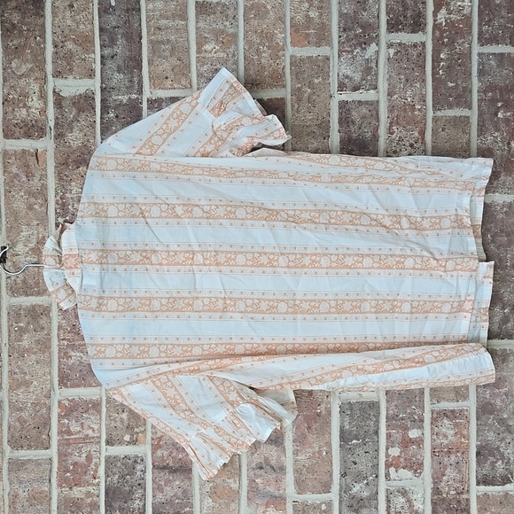 Mille Vanessa Ruffled Cream and Tan Blouse Size M - Picture 3 of 4